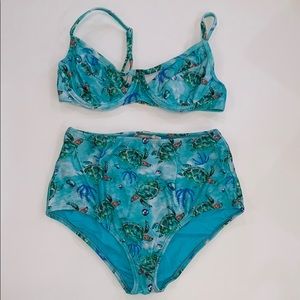 High waisted bottoms with underwire top bikini